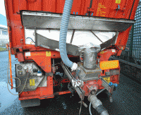 Trailer (Skeletal) with bulk discharge system